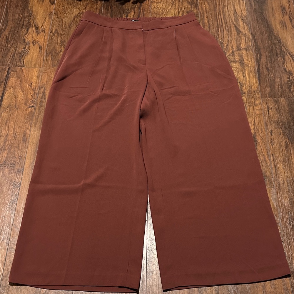 Express Women's Brown Stylist Short Super High Rise Wide-Leg Pants Elastic Band